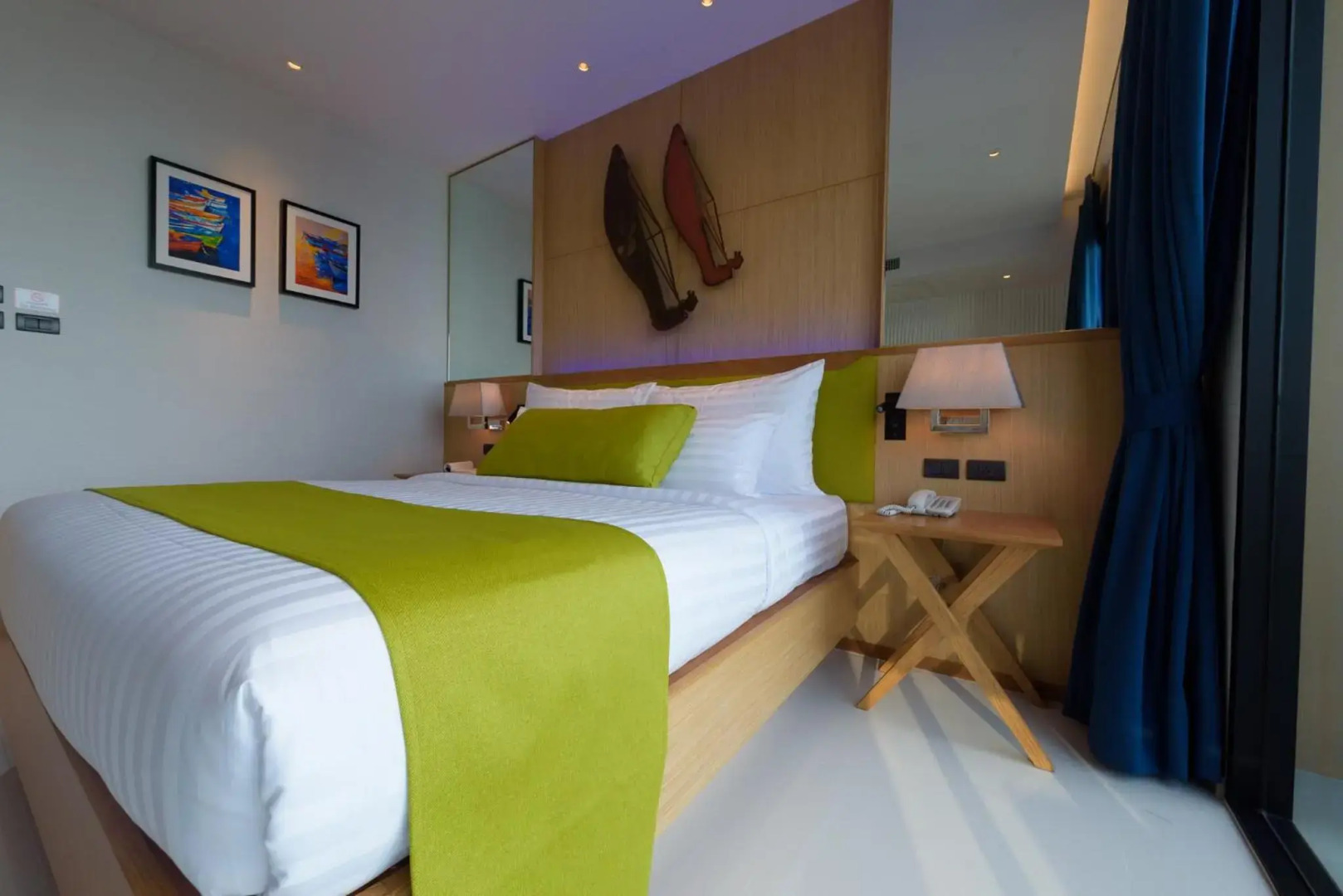 Photo - Deep Blue Z10