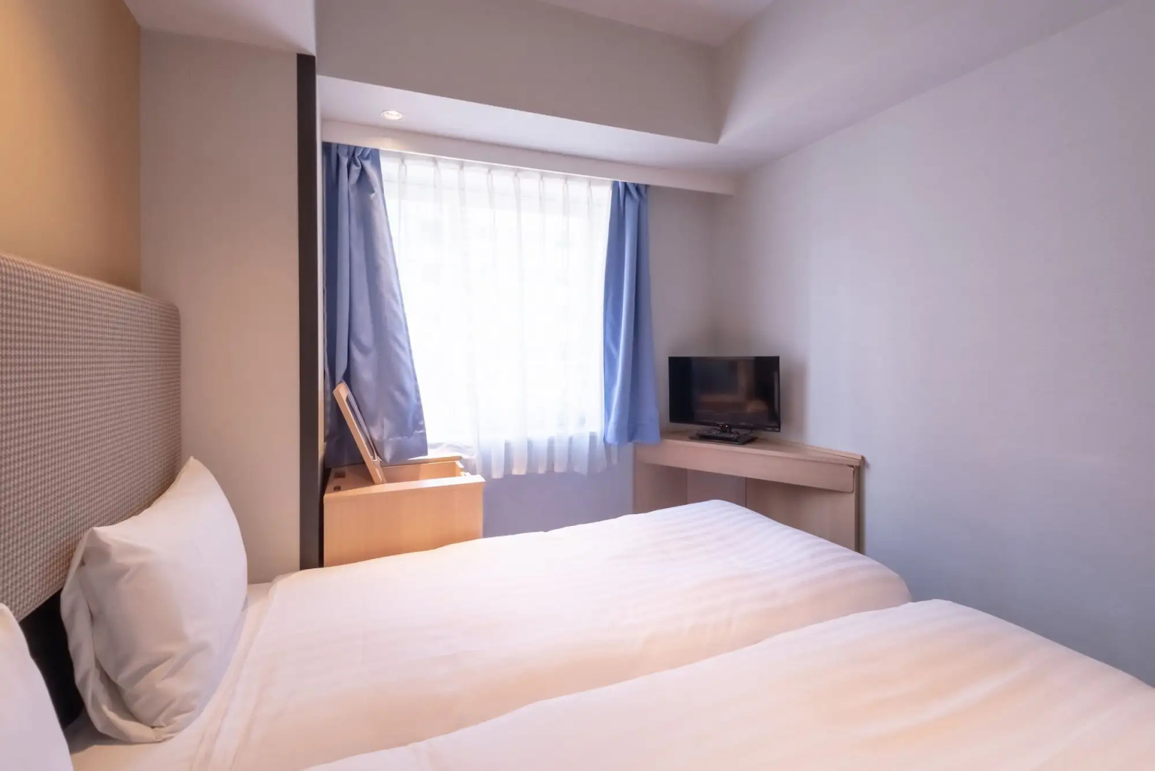 Photo - E Hotel Higashi Shinjuku