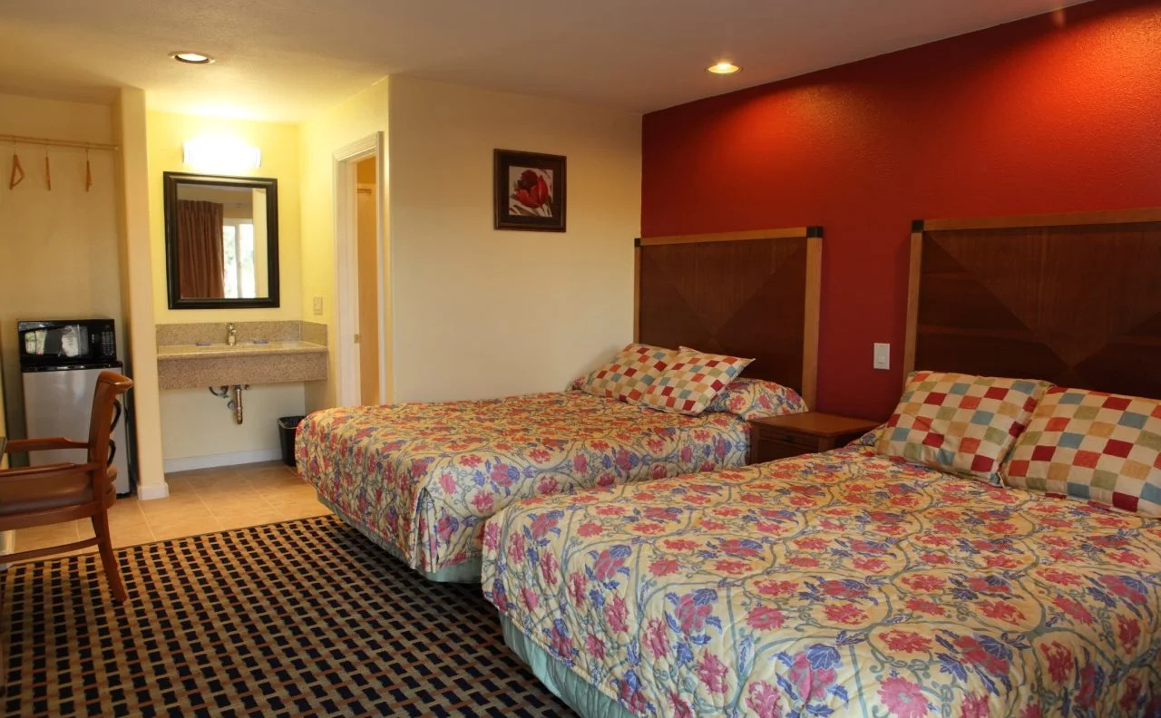 Photo - Bay Breeze Inn