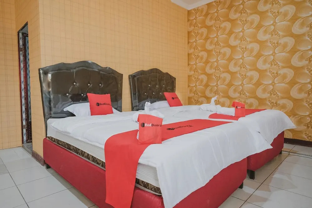 Foto - RedDoorz Plus near Istana Maimun Medan