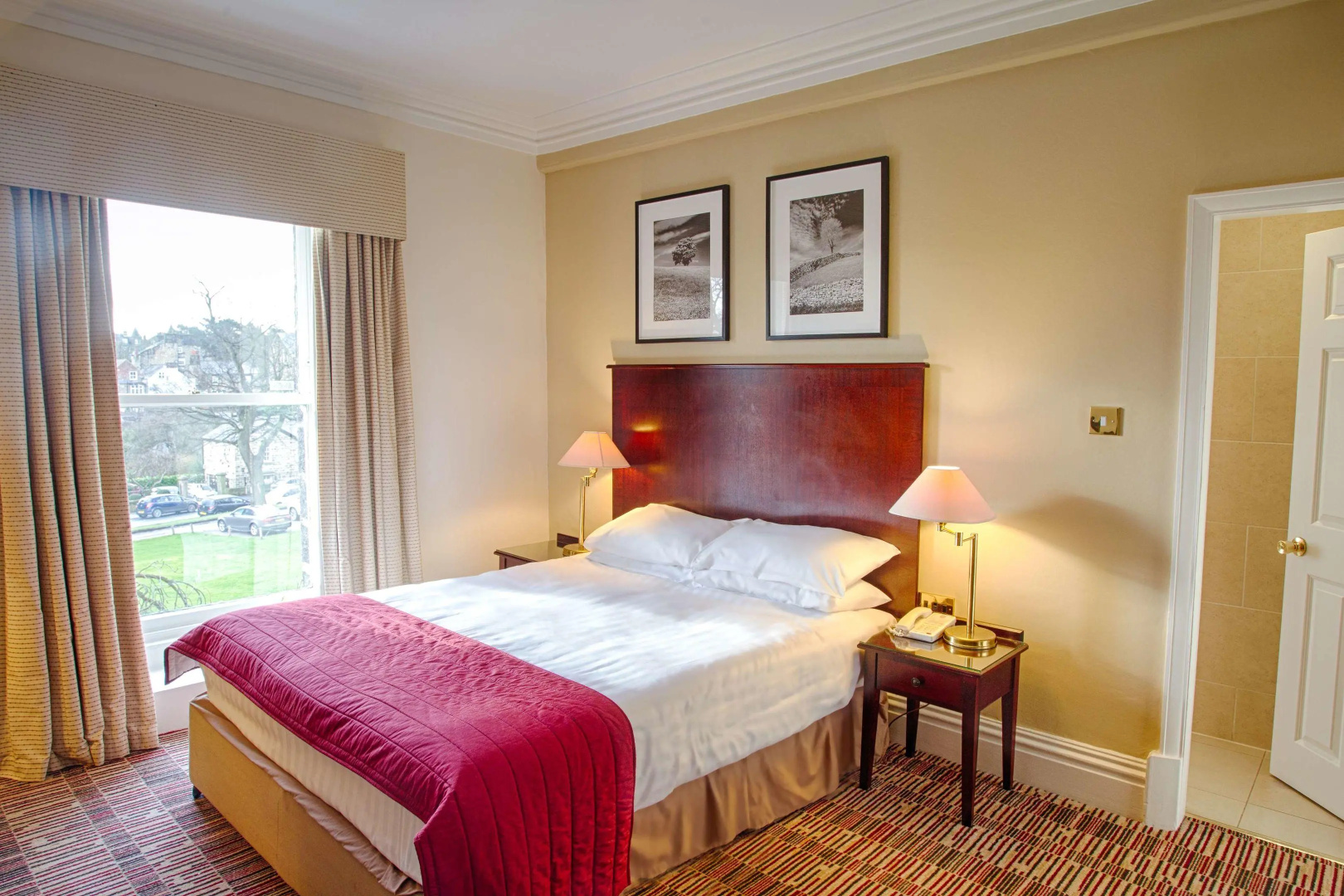 Photo - Classic Lodges The Old Swan Hotel