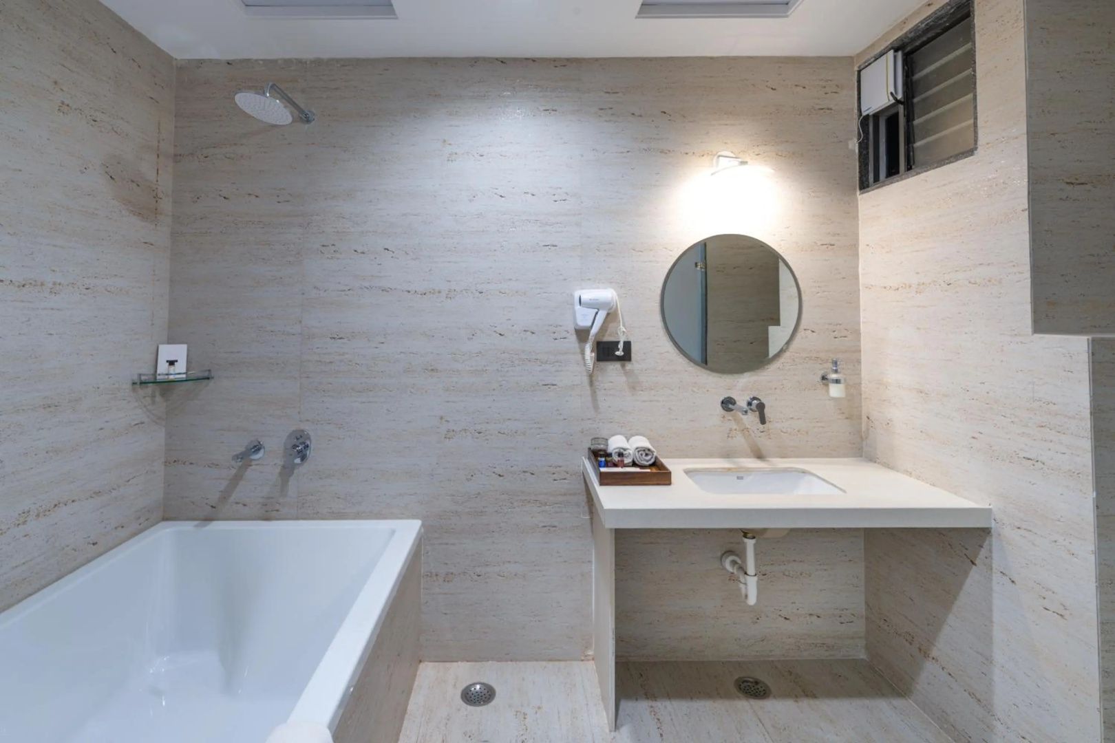 Photo - The Belita Hotel & Spa