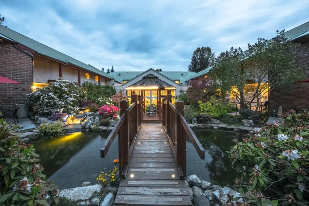 Photo - Gibsons Garden Hotel