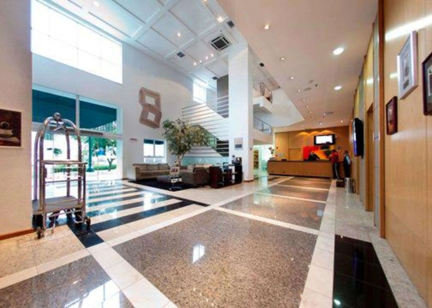 Photo - Quality Hotel Curitiba