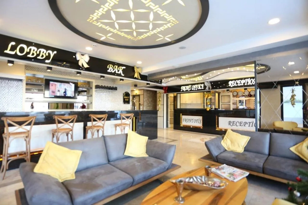 Photo - Life Corner Hotel