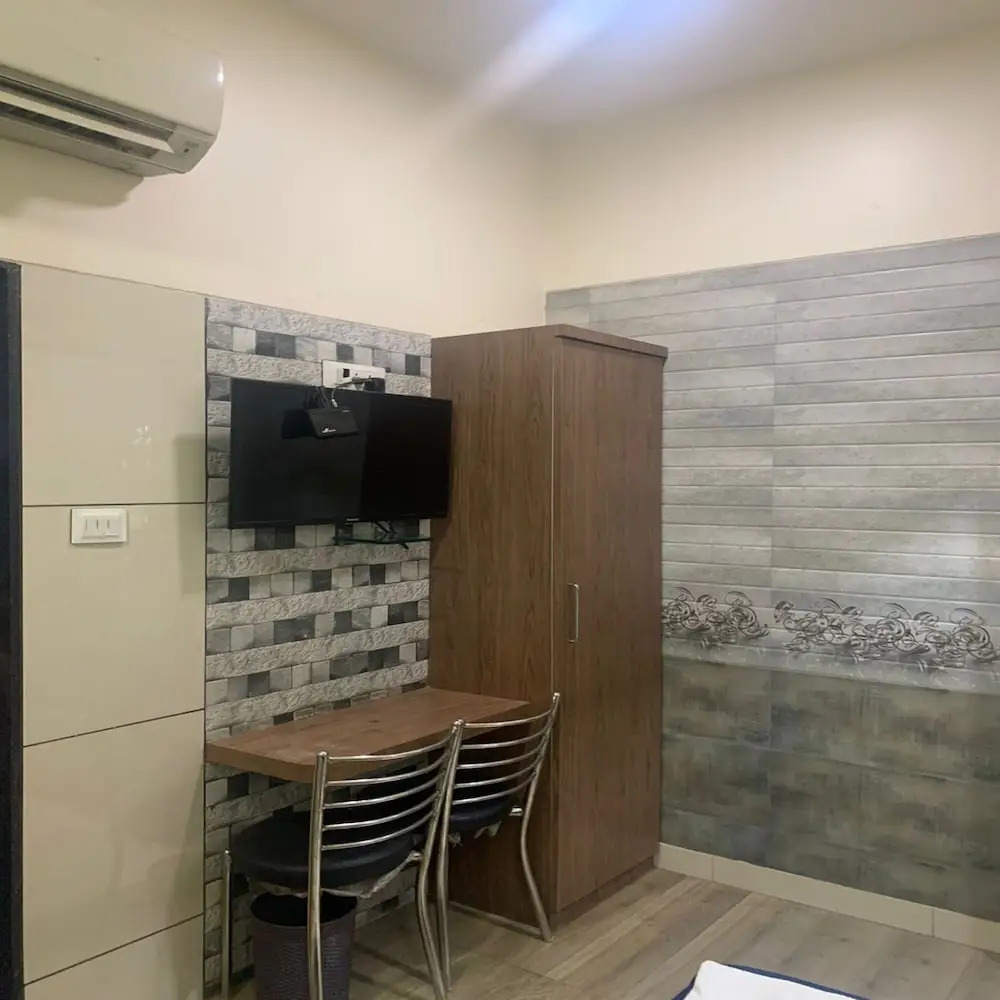 Photo - Hotel Royal Residency - Chembur