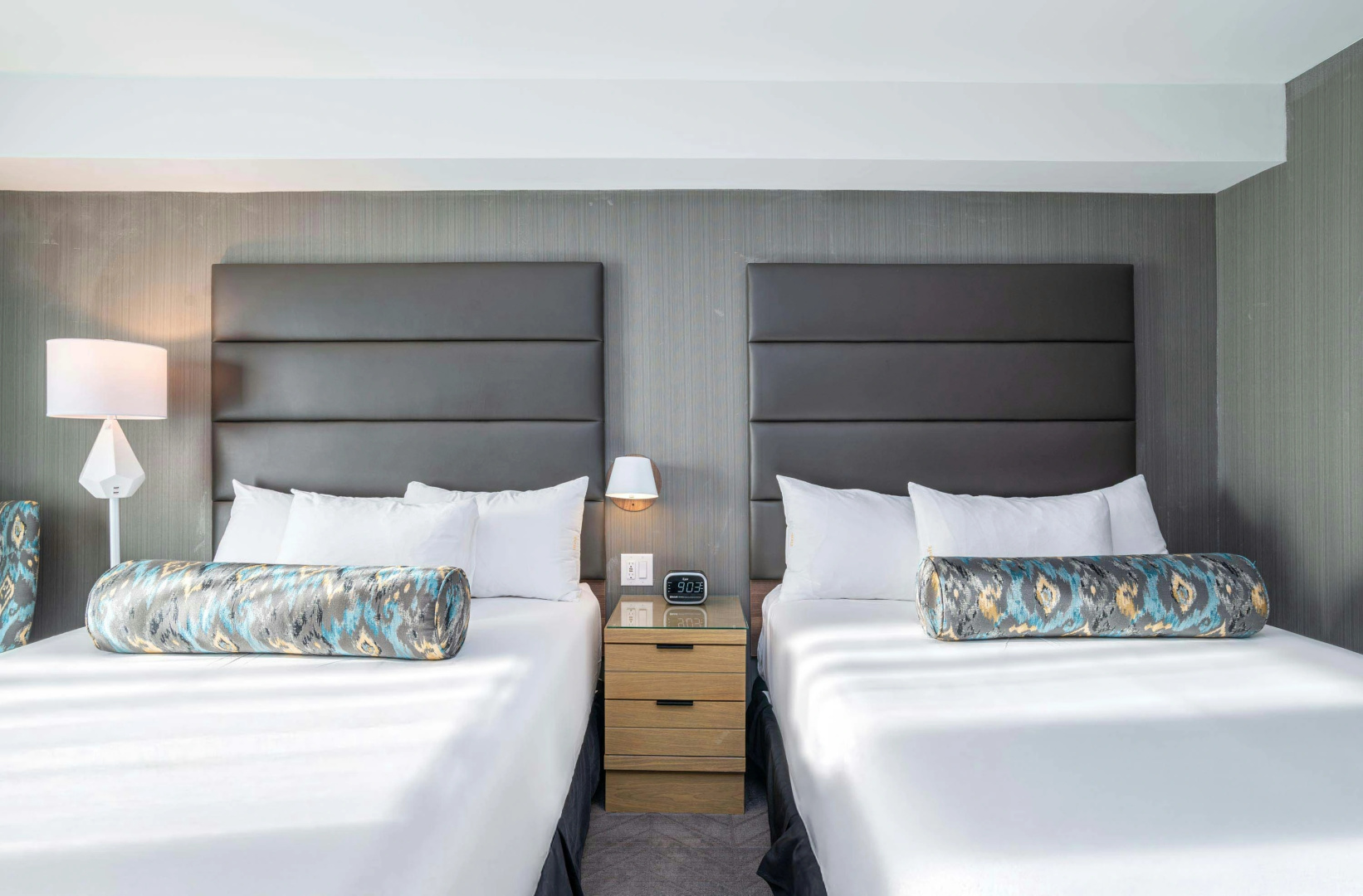 Photo - Sandman Signature Ottawa Airport Hotel