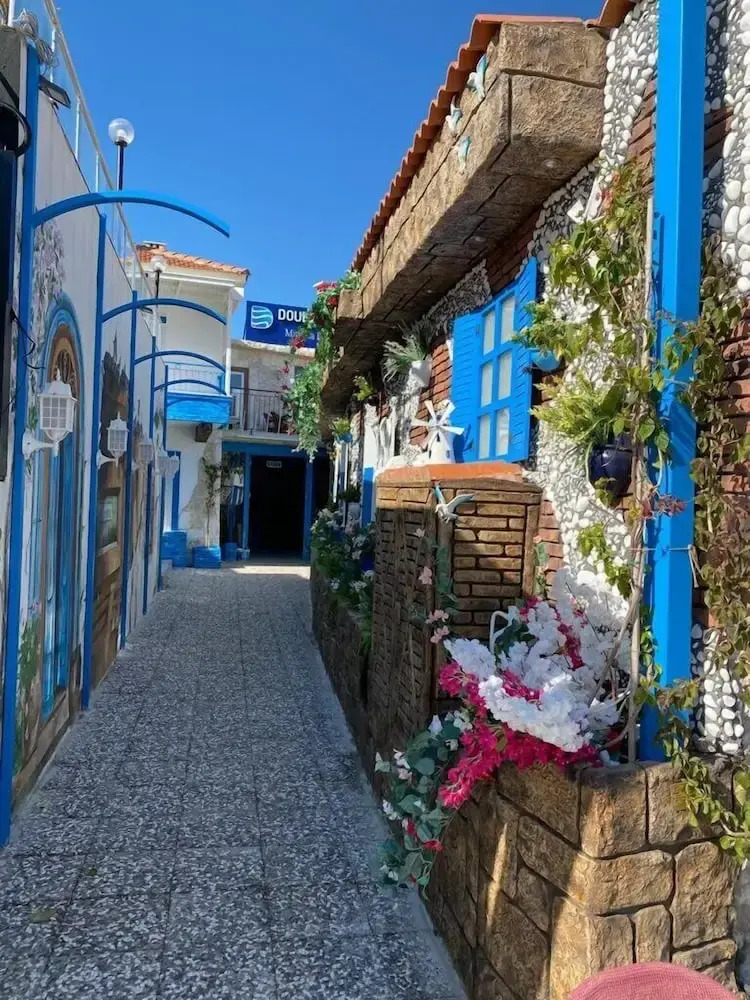 Photo - Double Inn Marina Hotel