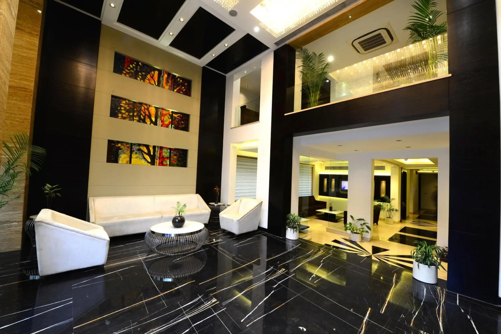 Photo - Hotel Chanchal Deluxe - New Delhi Train Station