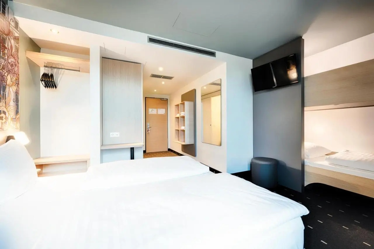 Foto - B&B Hotel München-Moosach
