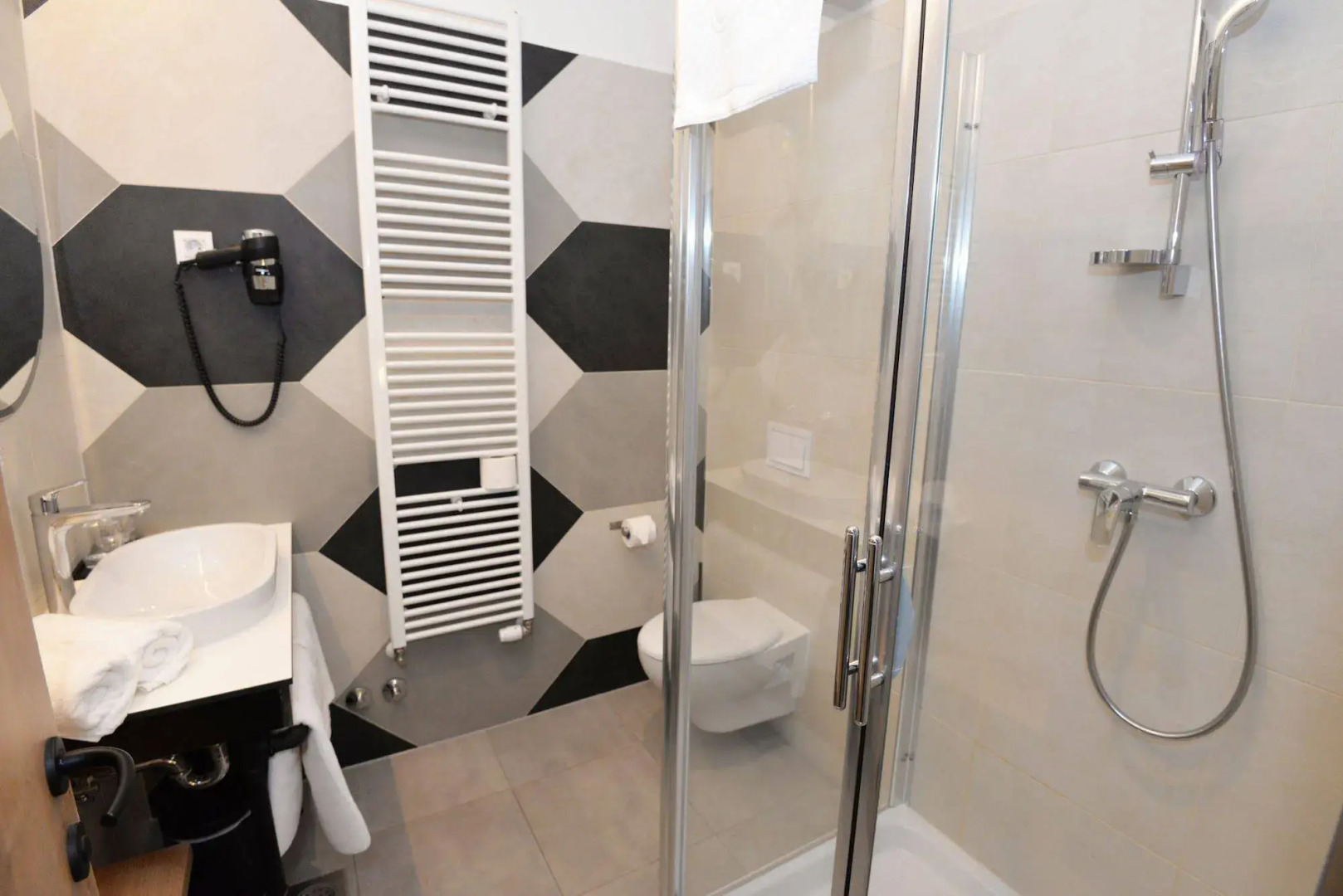 Photo - The Loop Hotel