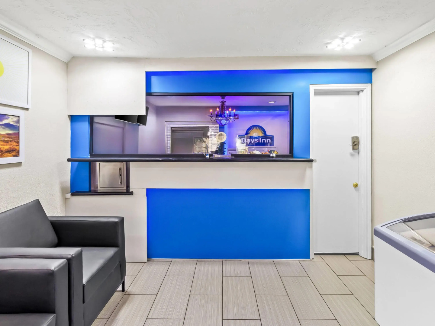 Photo - Days Inn by Wyndham Houston East