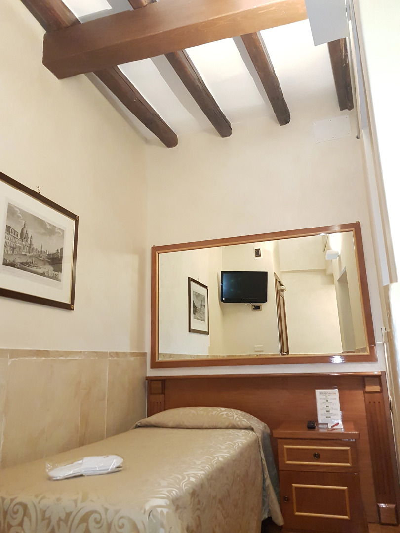 Photo - Antico Albergo del Sole al Pantheon