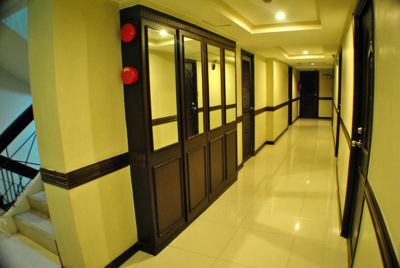 Foto - Fersal Hotel Neptune Makati