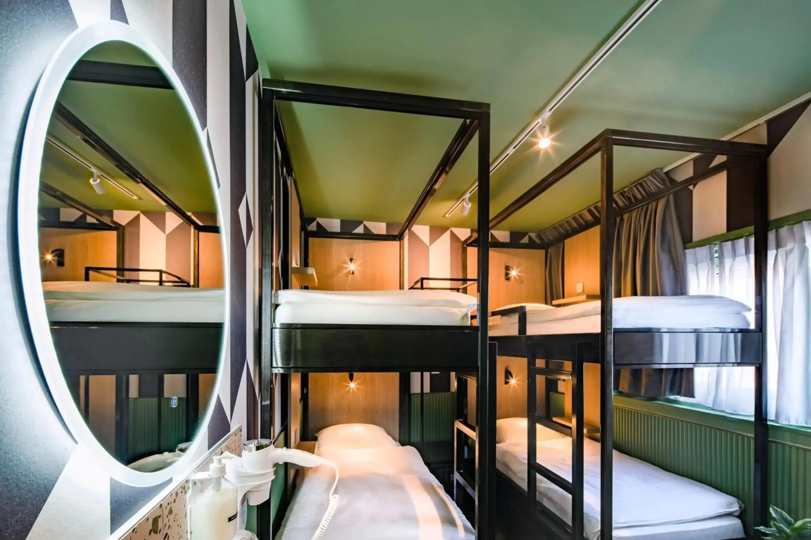 Photo - Tourist Inn One Amsterdam