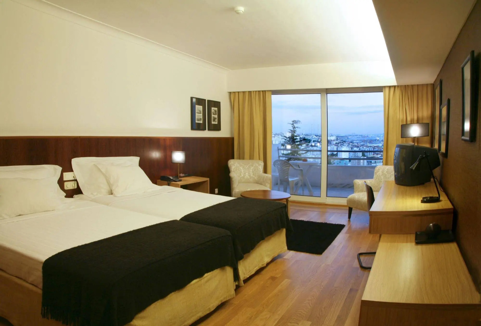 Photo - B&B Hotel Sado Setúbal