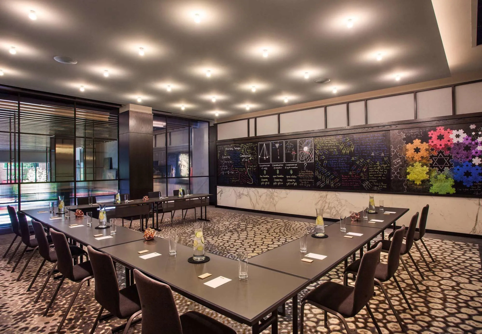 Photo - Hotel EMC2, Autograph Collection