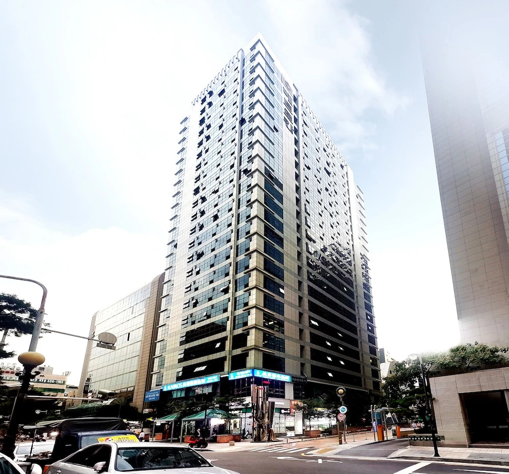 Photo - Khan Residence