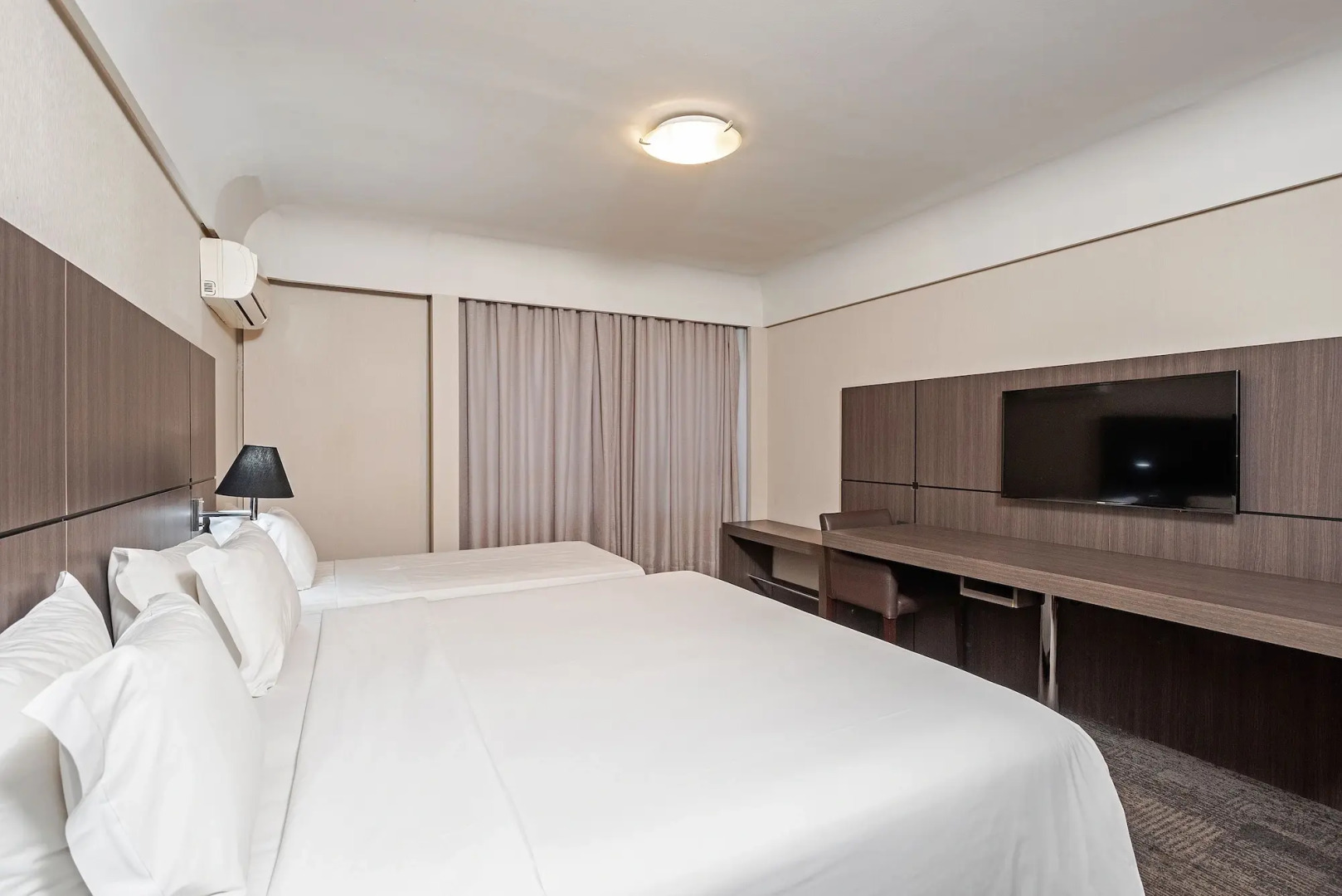 Photo - Slaviero Hotel Curitiba Centro