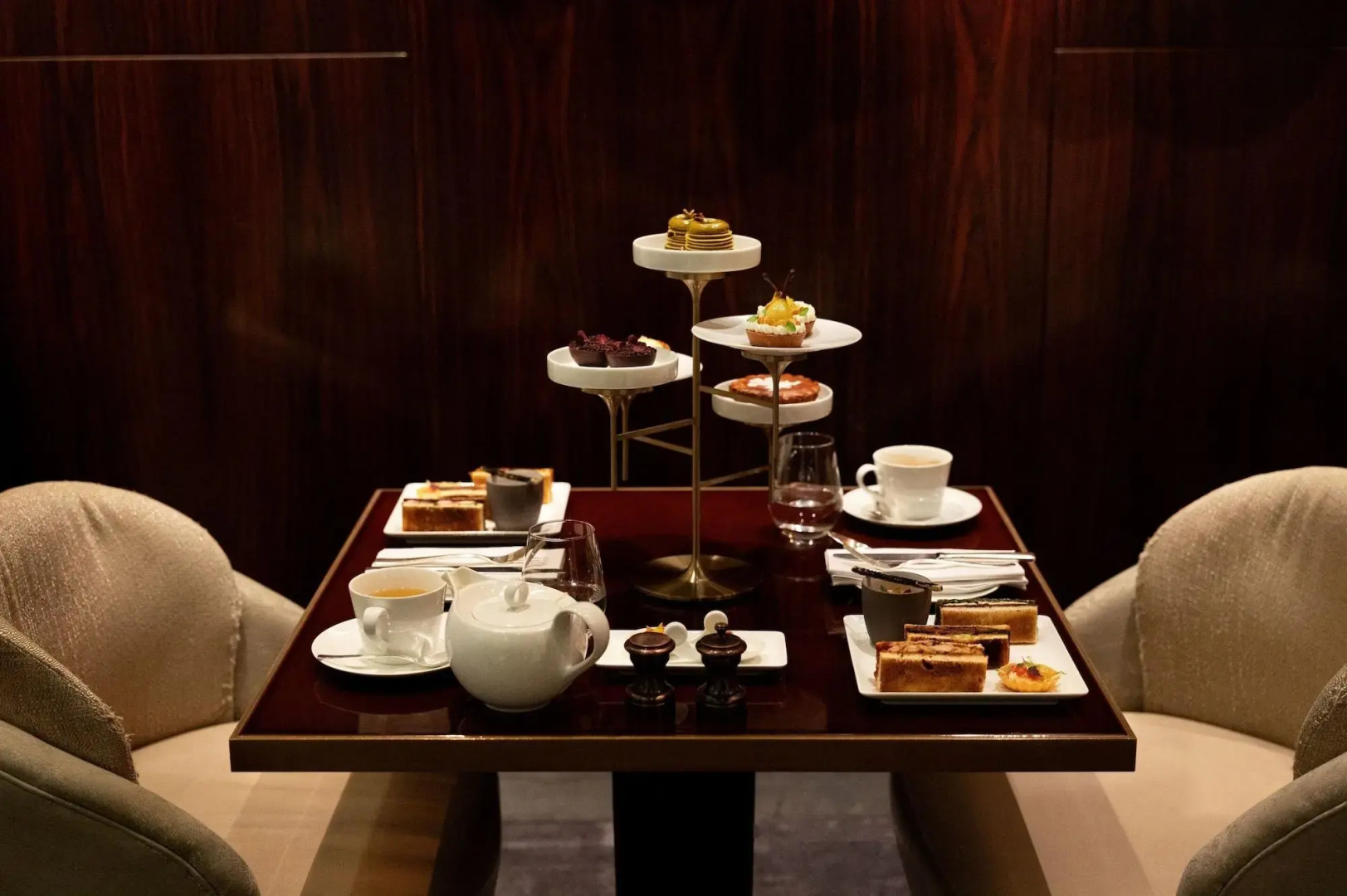 Photo - Prince de Galles, a Luxury Collection hotel, Paris