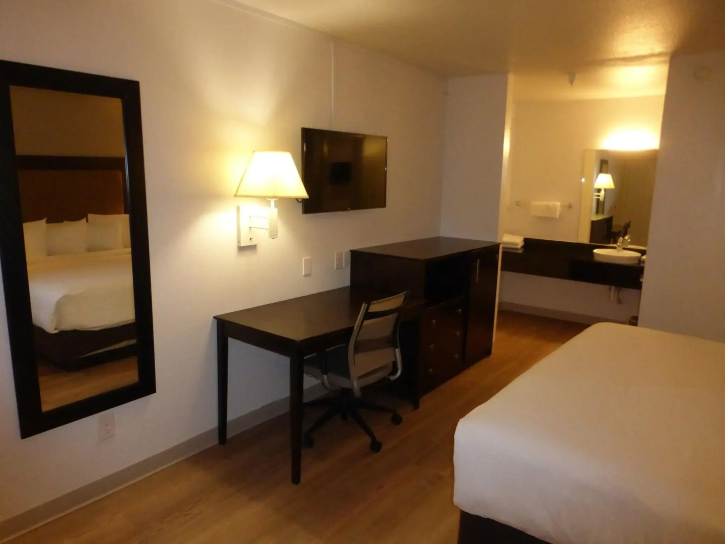Photo - Red Roof Inn Houston – Jersey Village