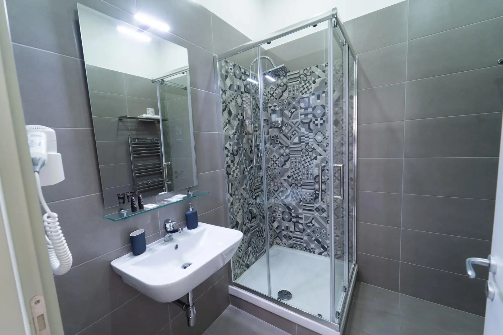 Photo - P.C. Boutique H. Vesuvius, Napoli Centro, by ClaPa Group