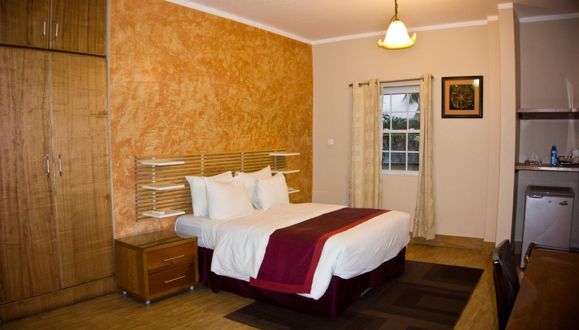 Photo - Tropical Enclave Hotel