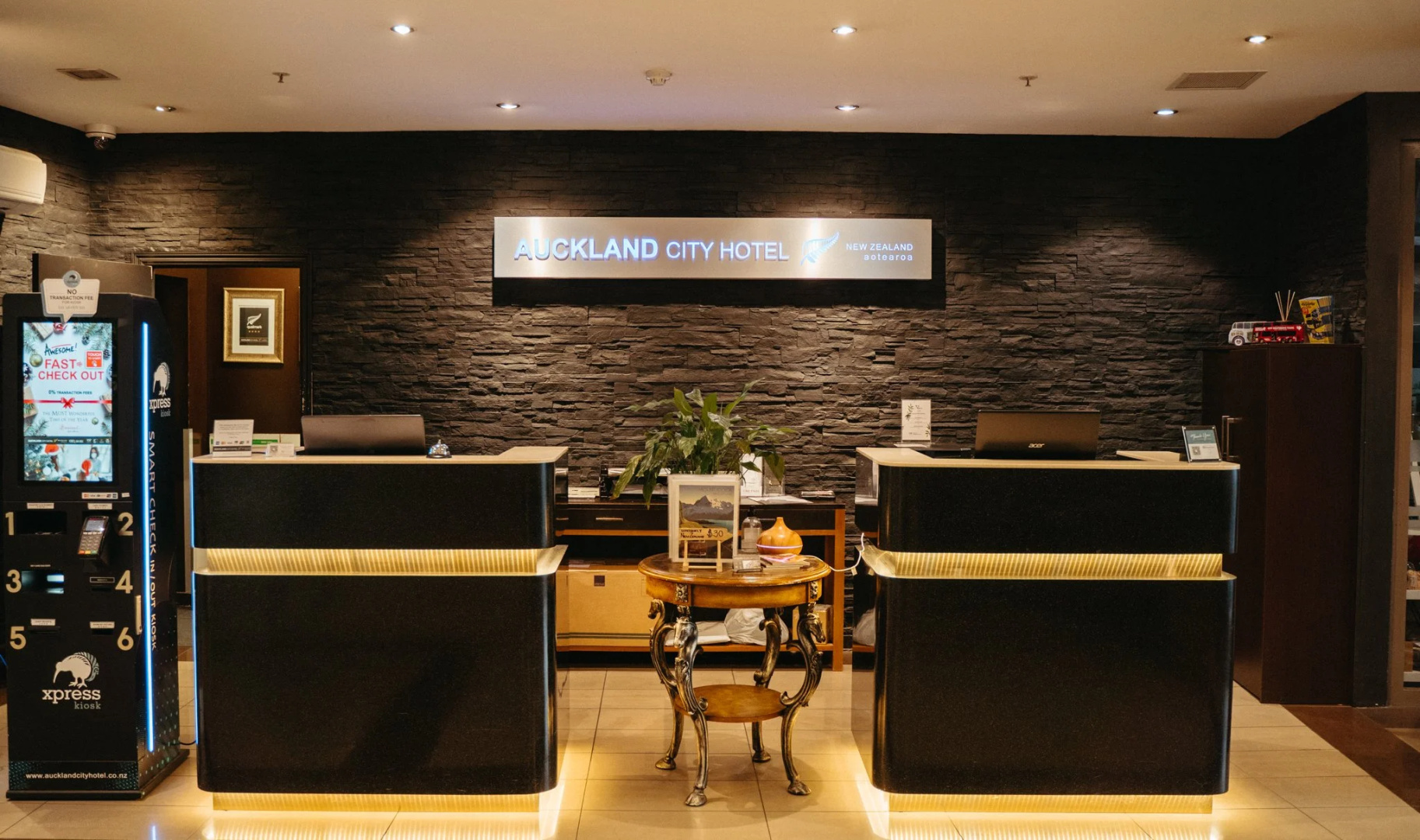 Photo - Auckland City Hotel