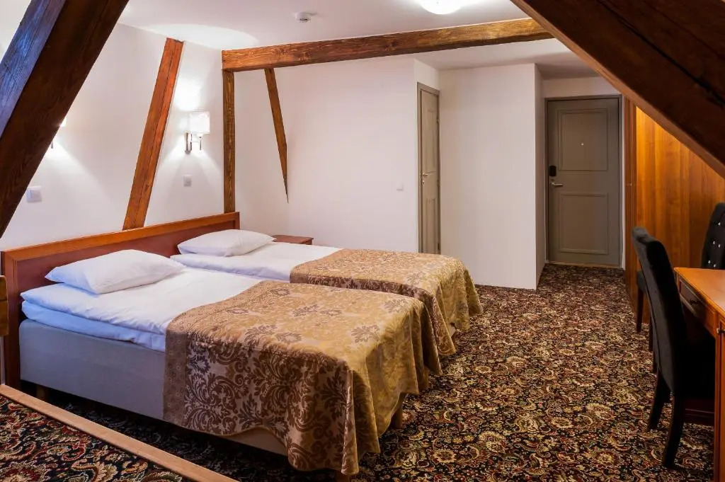 Photo - Three Crowns Residents