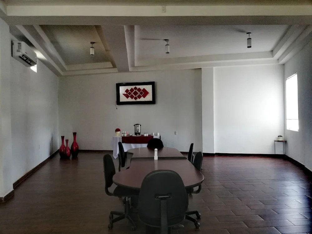 Foto - Guadalajara Express Tonala