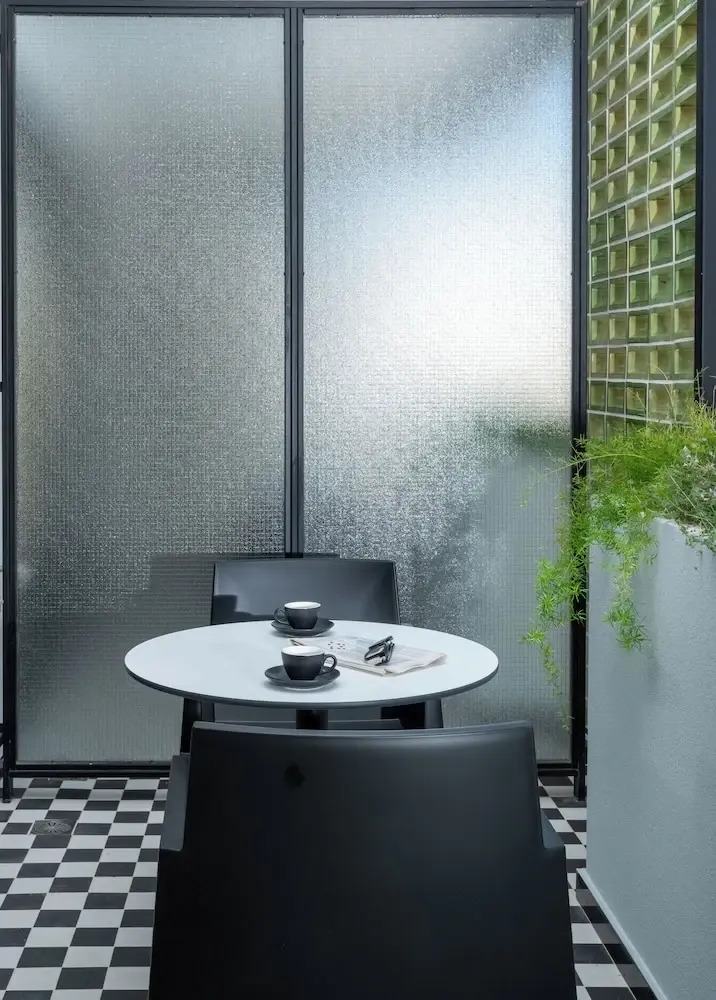 Foto - The Pal Living in a Concept