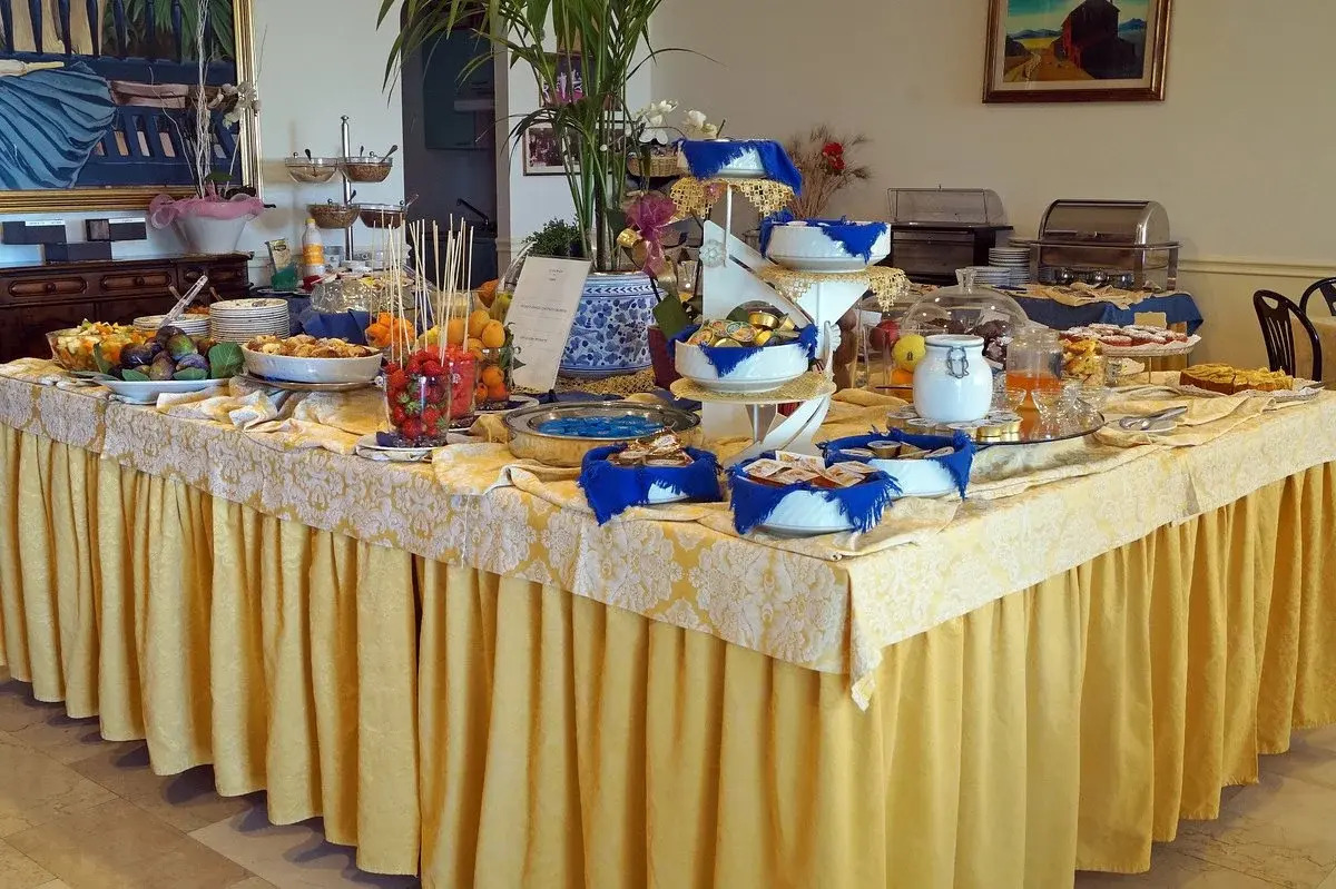 Foto - Hotel River fronte mare con piscina