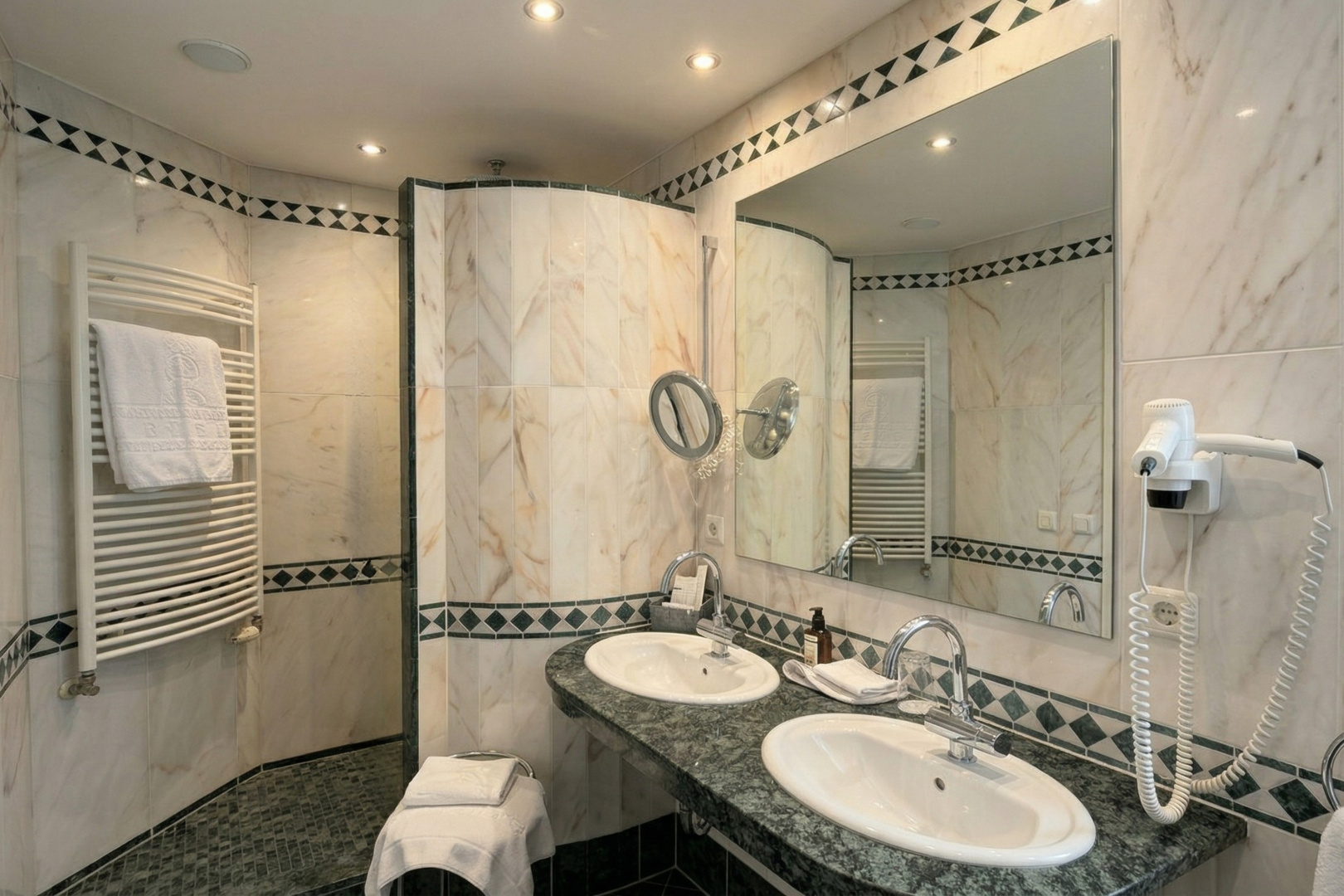 Photo - Hotel Erbprinz - Gourmet & Spa