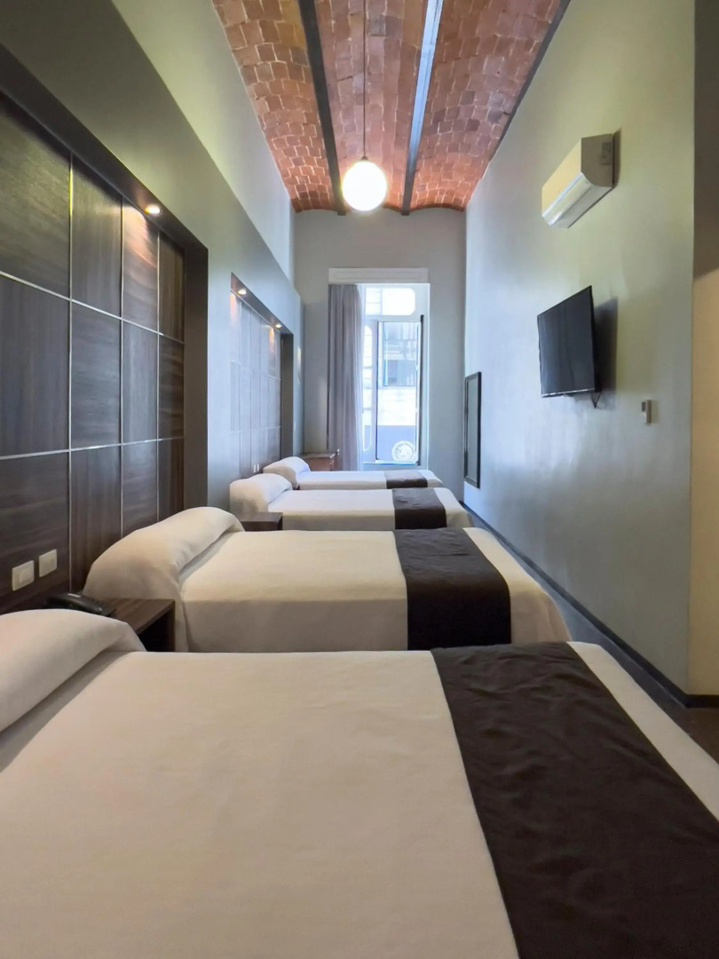 Photo - Hotel Principal