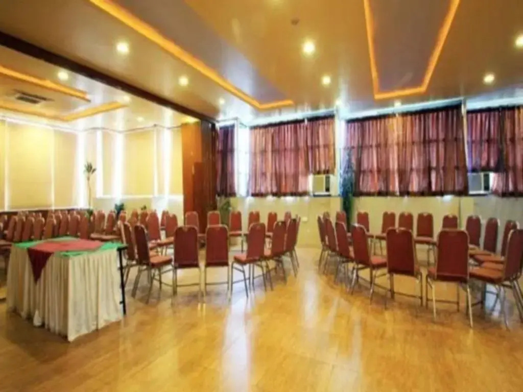 Foto - Super Hotel O Grandeur By orbit Hotels Near Chennai shopping mall