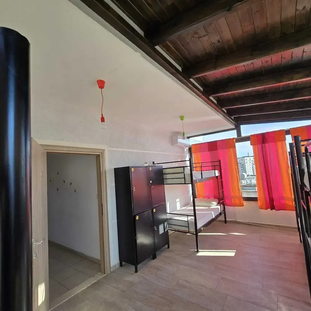 Foto - Lazy Roo Hostel Saranda