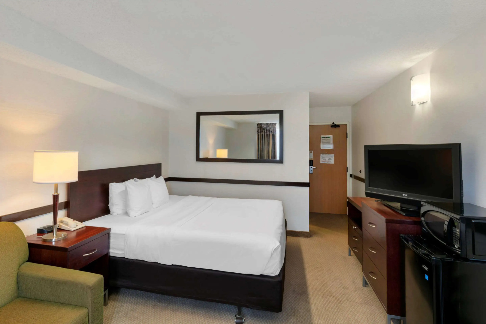 Photo - Quality Inn and Suites Montreal East