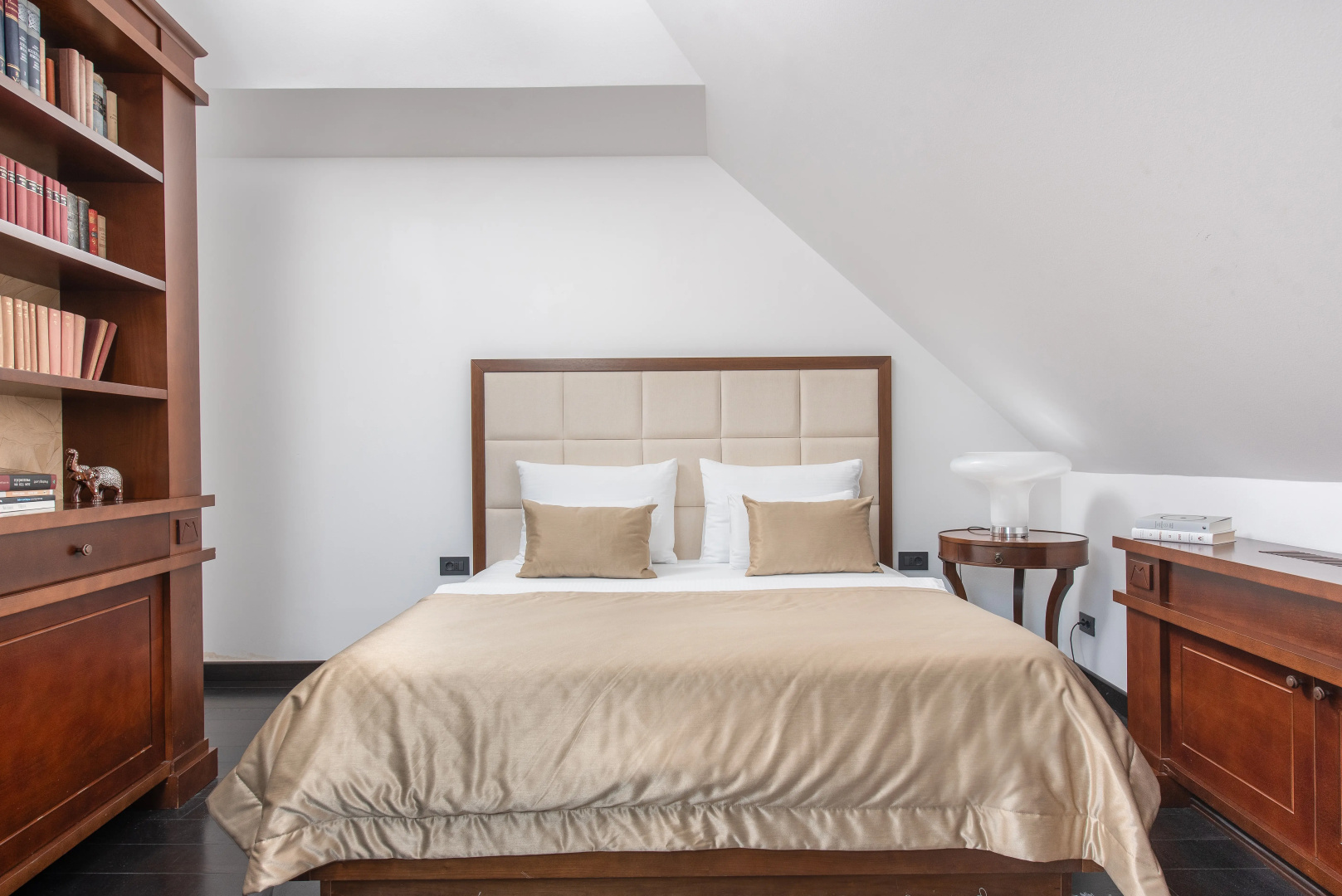 Photo - Marmont Heritage Hotel