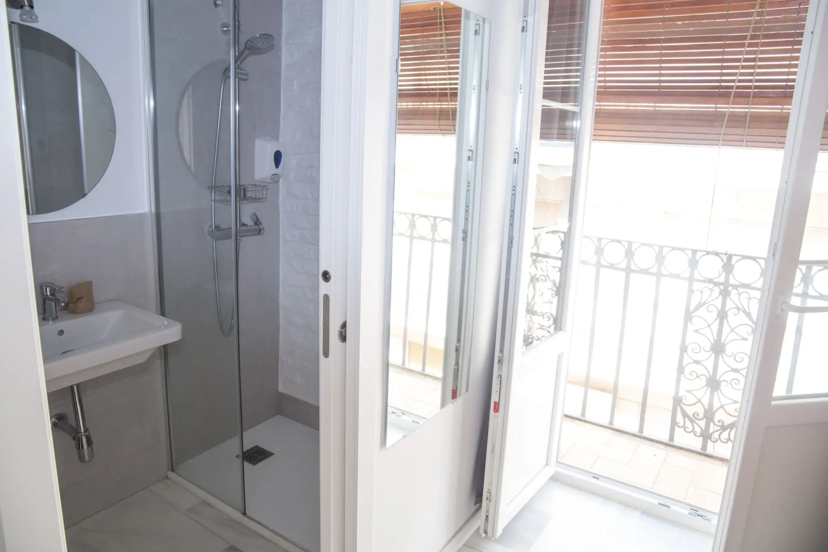 Photo - The Nomad Hostel&Pension