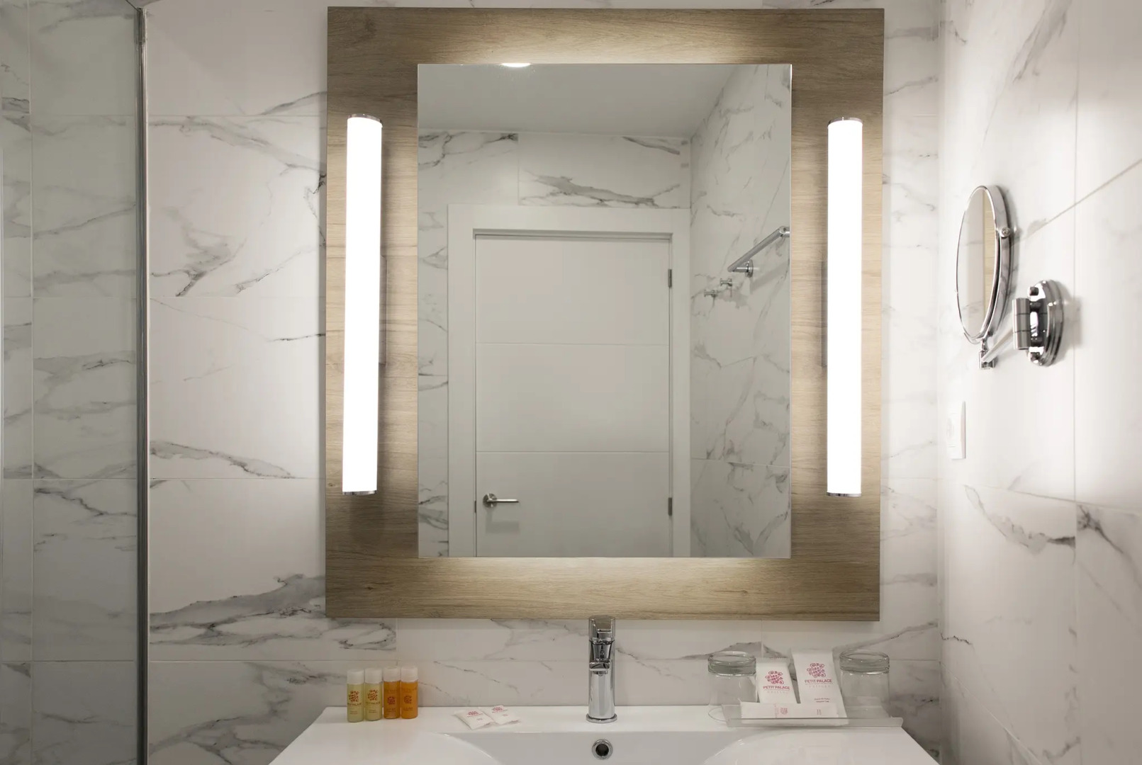 Foto - Petit Palace Arenal