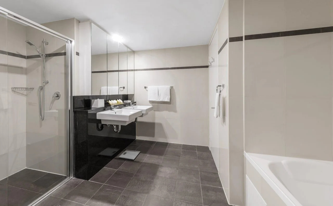 Photo - Meriton Suites World Tower, Sydney