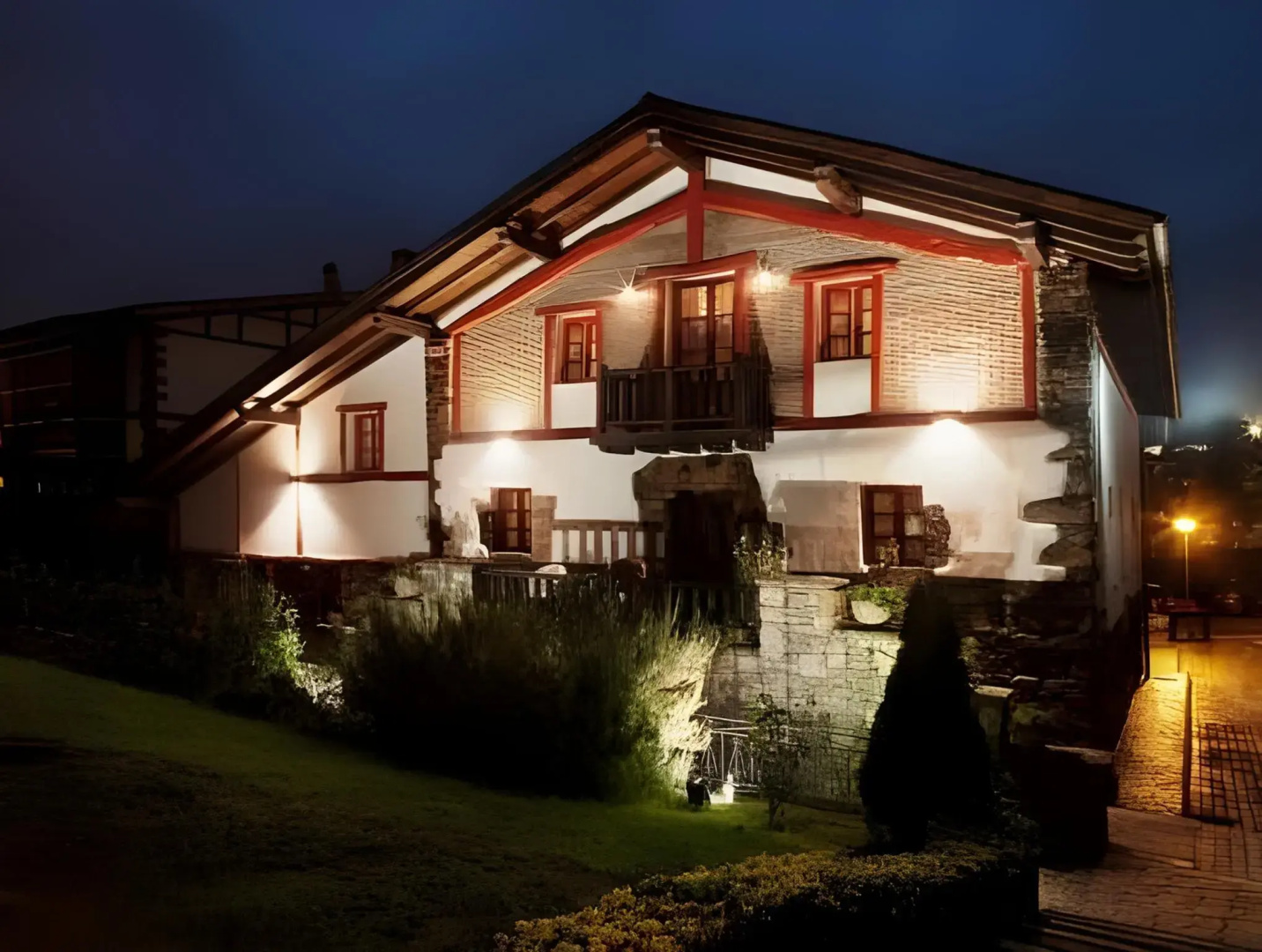 Photo - Hotel IRARAGORRI-ETXEA