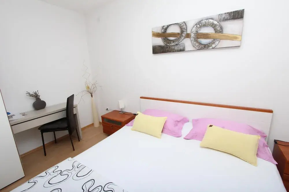Photo - Rooms and Apartment Luana