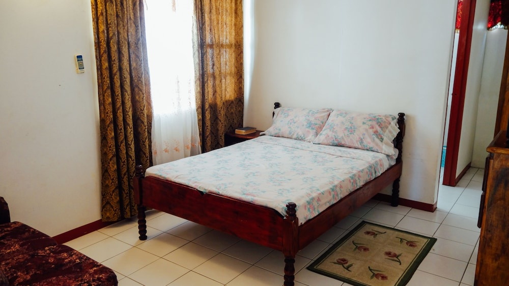 Scraper's Guest House — фото 1