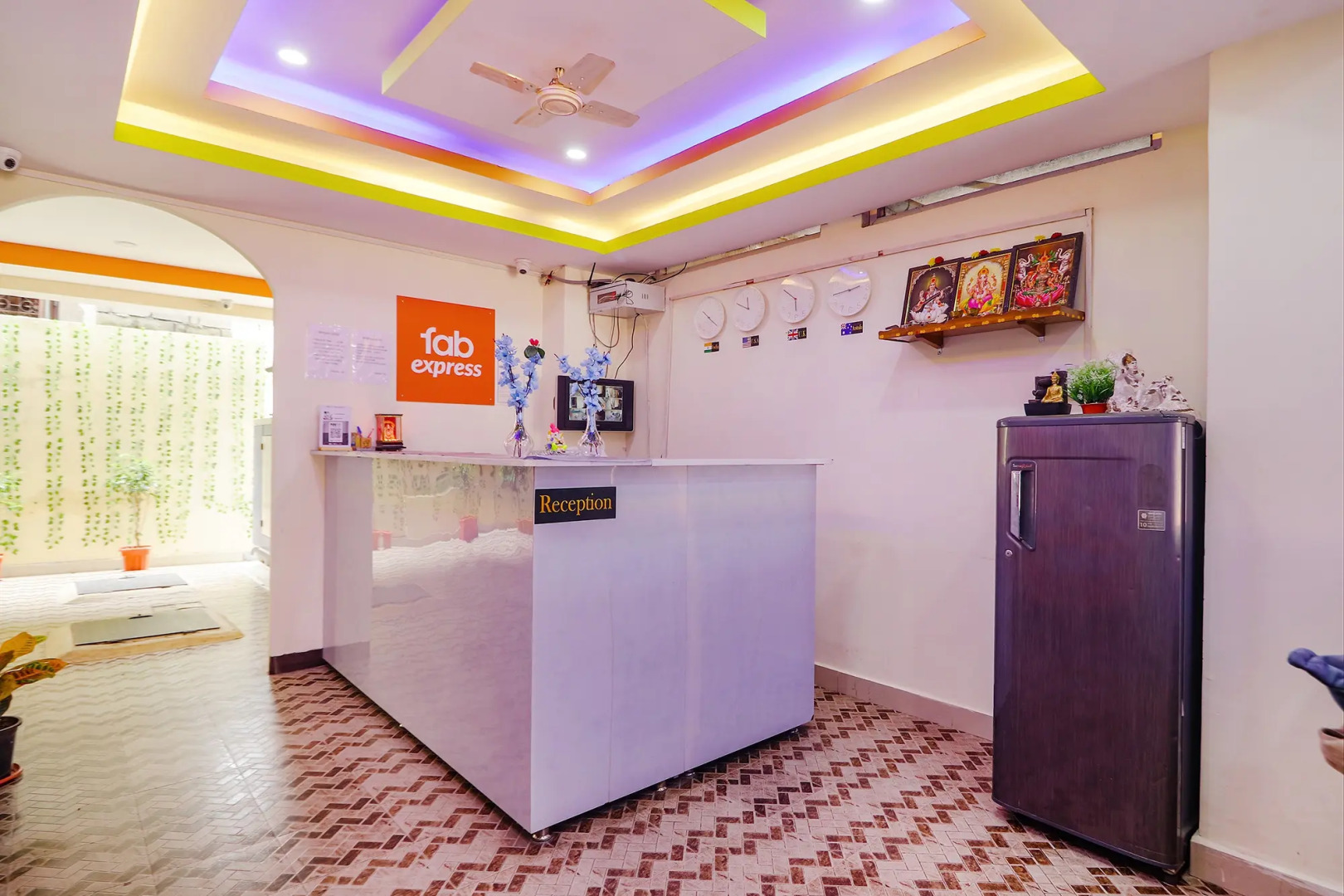 Photo - FabHotel Broholic Suites - U S Consulate