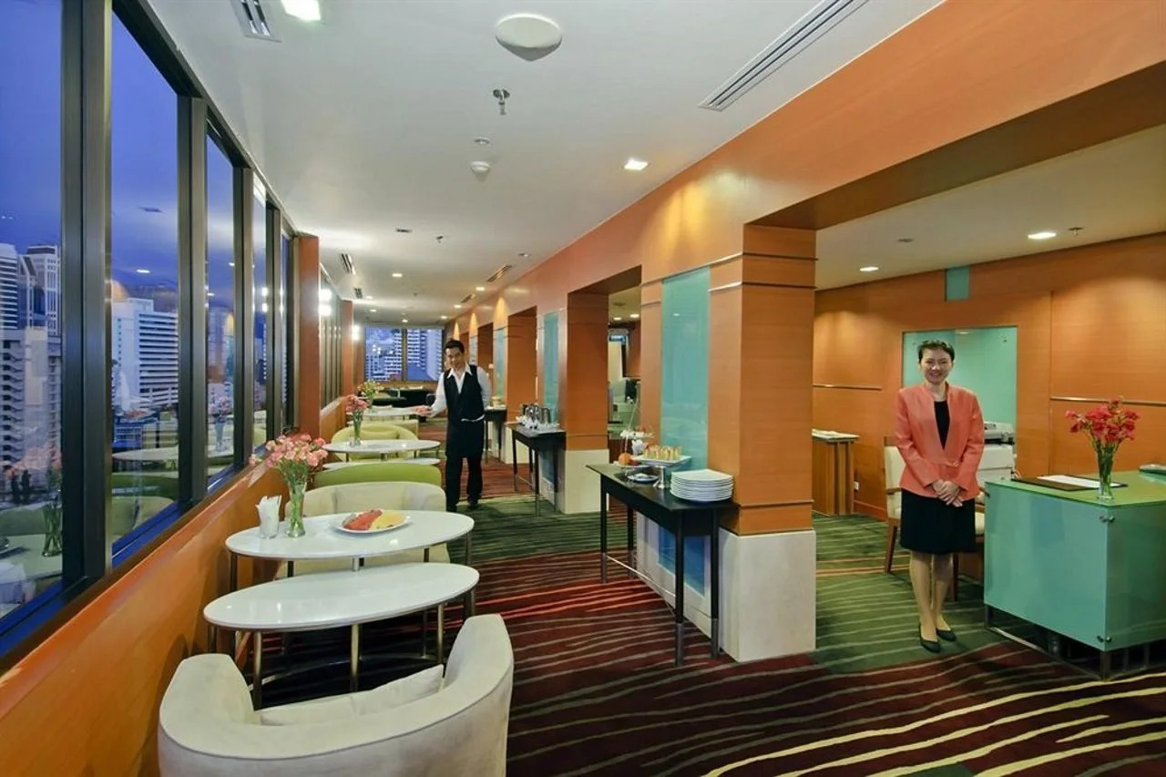 Photo - Radisson Hotel Chateau de Bangkok