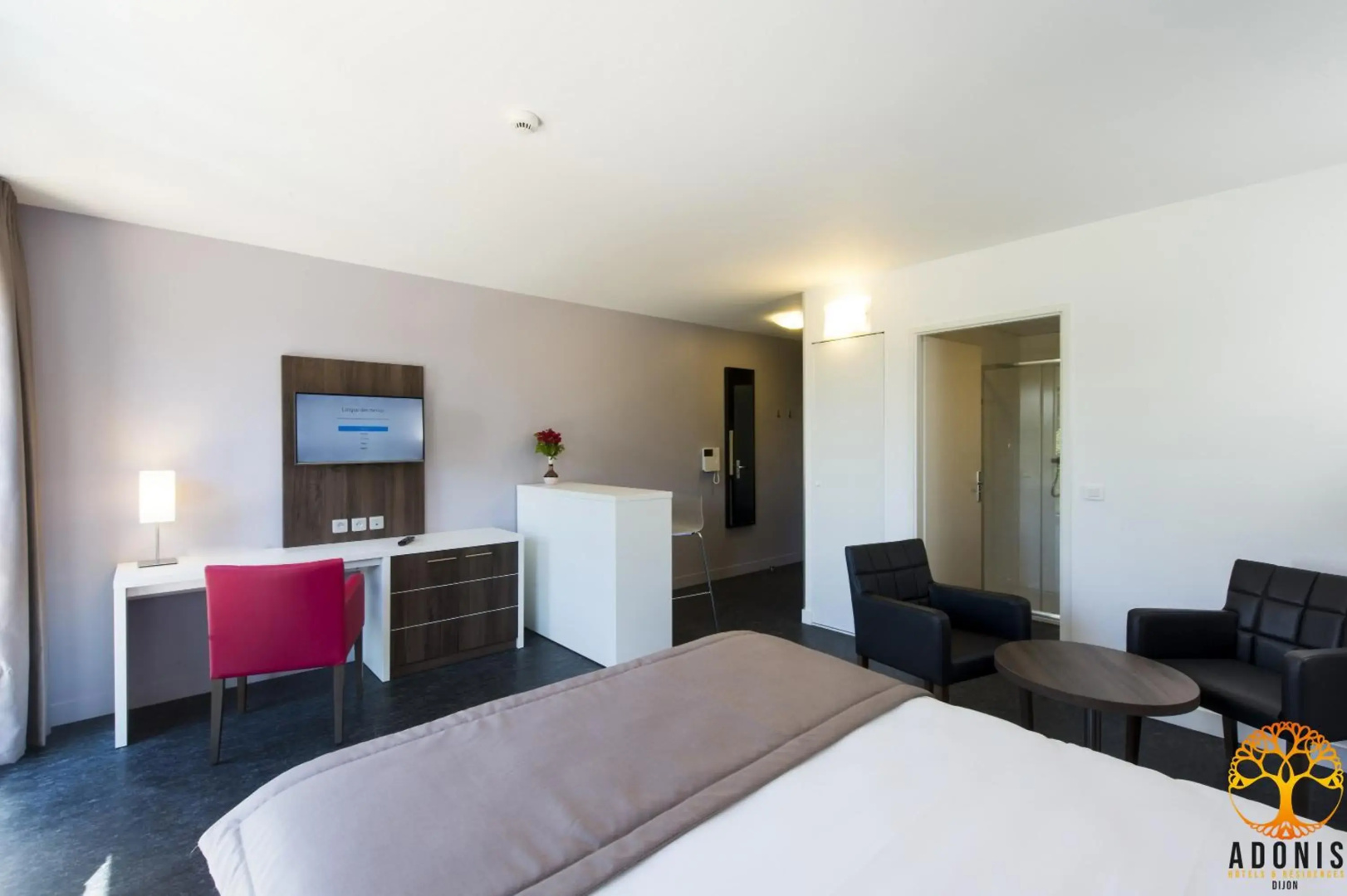 Photo - Adonis Dijon Maison Internationale