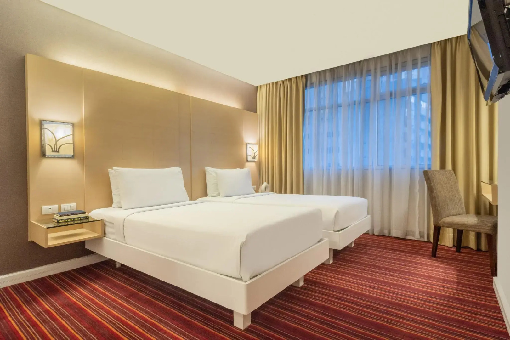 Photo - St Giles Hotel Makati