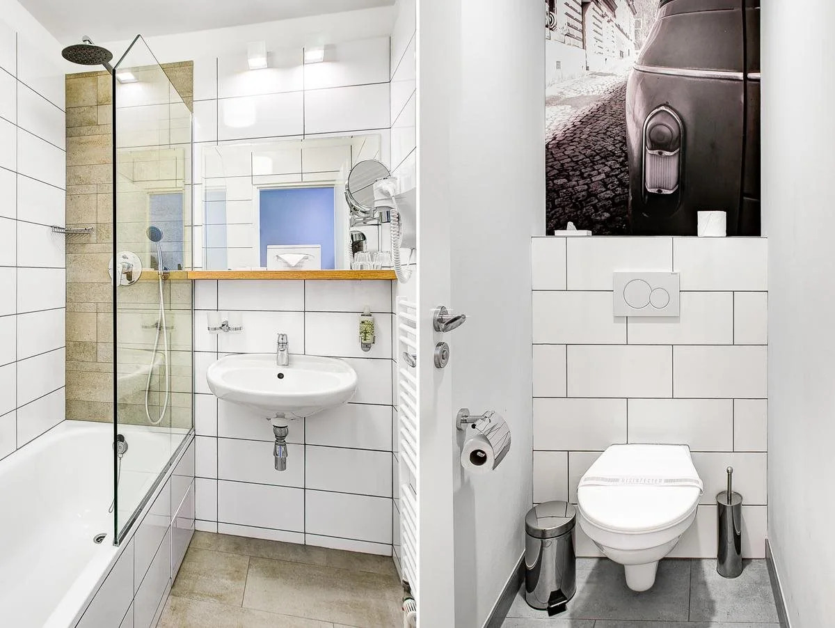 Photo - Three Crowns Hotel