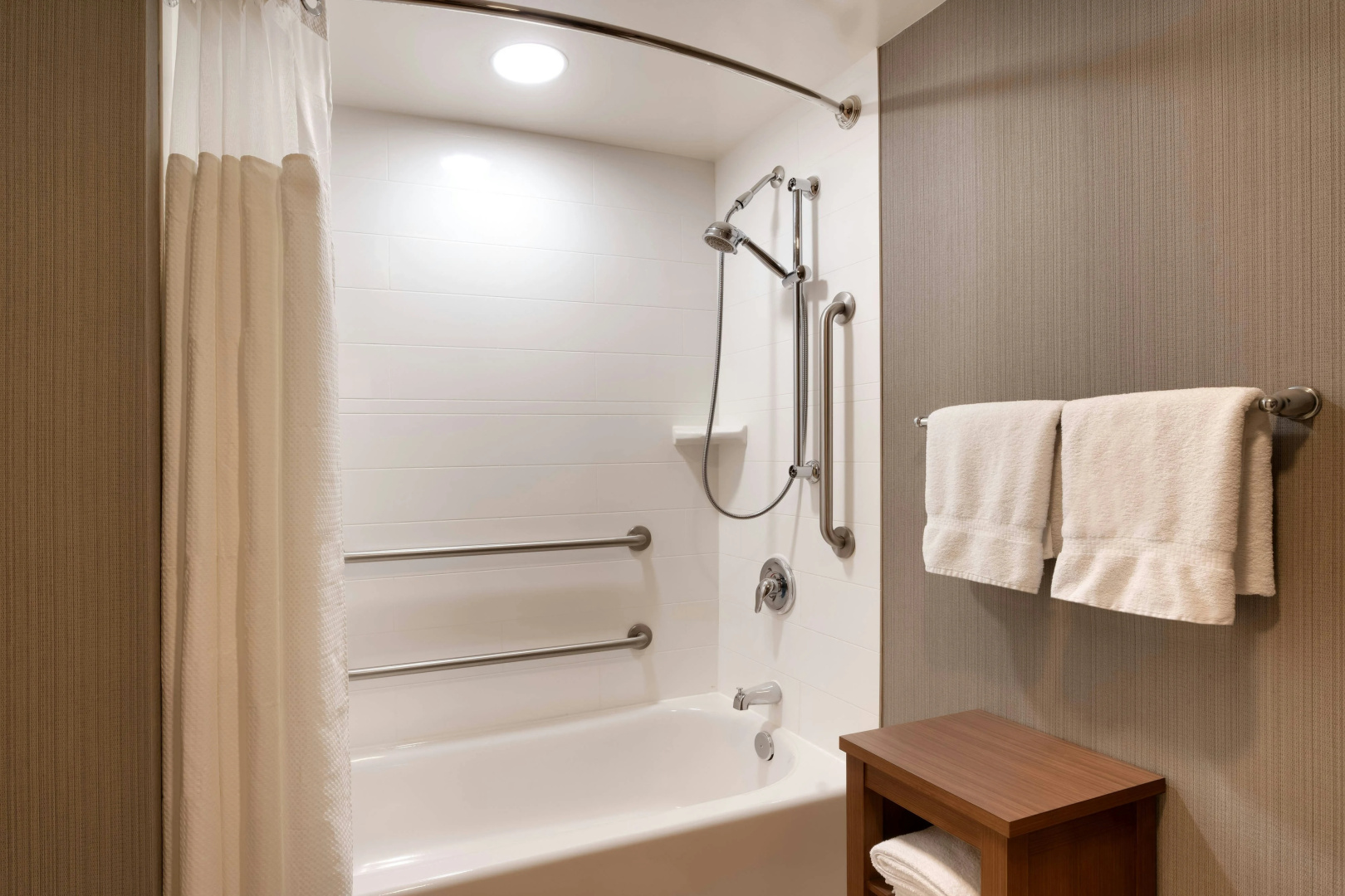 Foto - Courtyard by Marriott Charlotte Airport LoSo